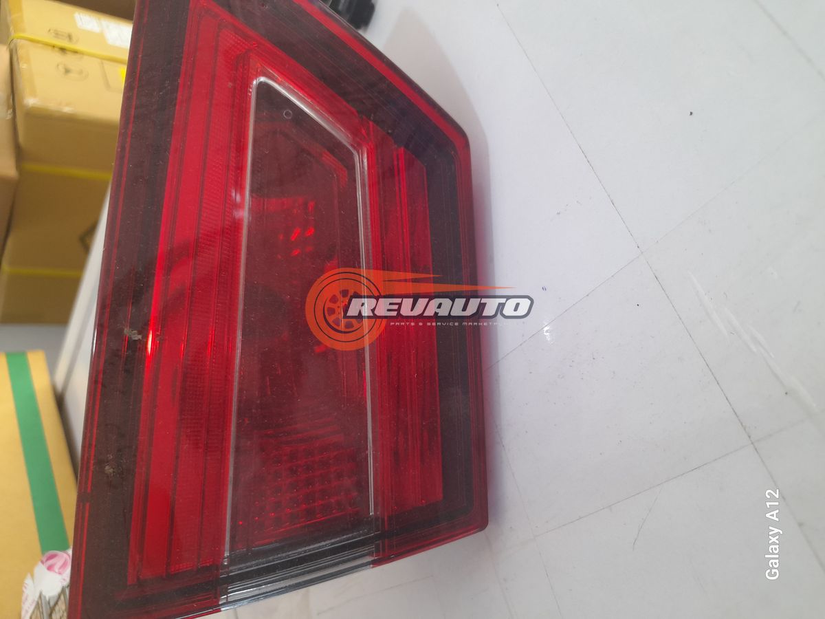 Feu arrière Renault clio 4 côté mal